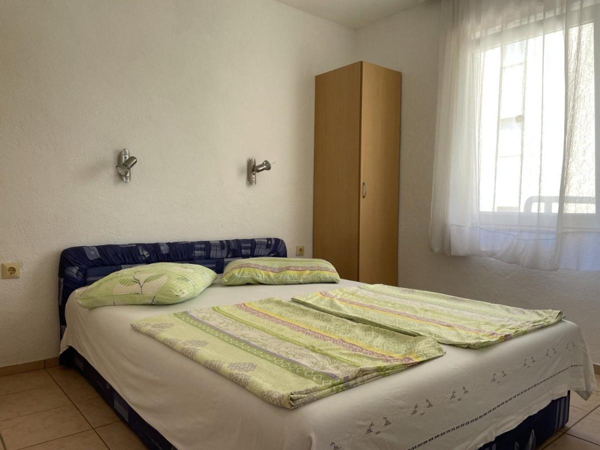 Apartments Papic トロギール エクステリア 写真